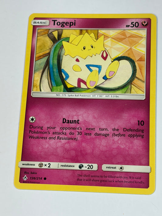 Togepi 136/214 Sm-Unbroken Bonds Regular