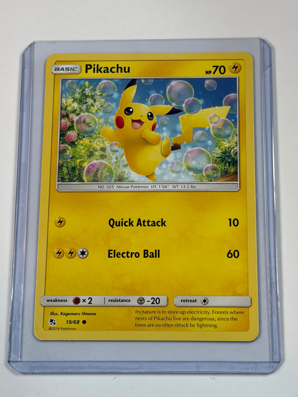 Pokémon Pikachu TCG Hidden Fates Card 19/68